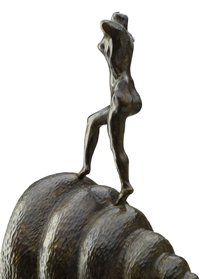Salvador Dal�. "Mujer desnuda subiendo la escalera. Homenaje a Marcel Duchamp", 1973. Bronce. 55 x 32'5 x 37'5 cm. Colecci�n 2049 Obra Contempor�nea.