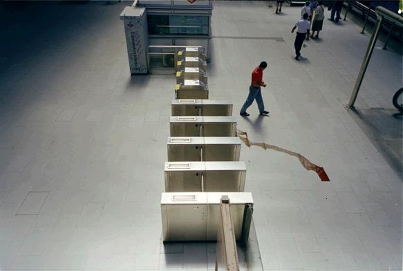Iv�n P�rez. "Sin t�tulo", 2003. Fotograf�a color. 70 x 100 cm.